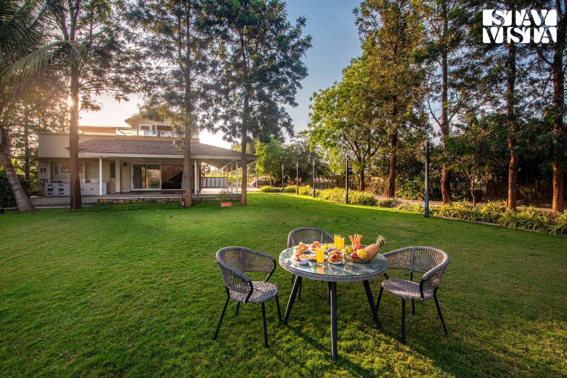 Stayvista'S Silver Grove - Serene Haven With Expansive Lawn & Terrace Nashik Exterior foto