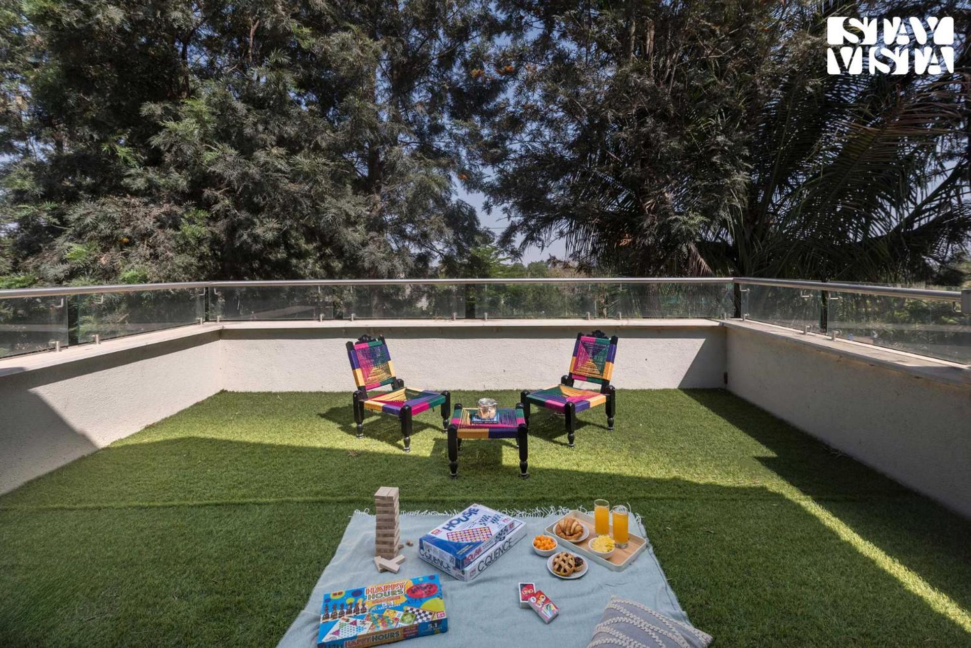 Stayvista'S Silver Grove - Serene Haven With Expansive Lawn & Terrace Nashik Exterior foto